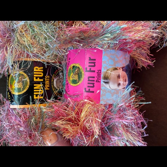 Fun Fur yarn for crocheting 15 rolls - Picture 2 of 7